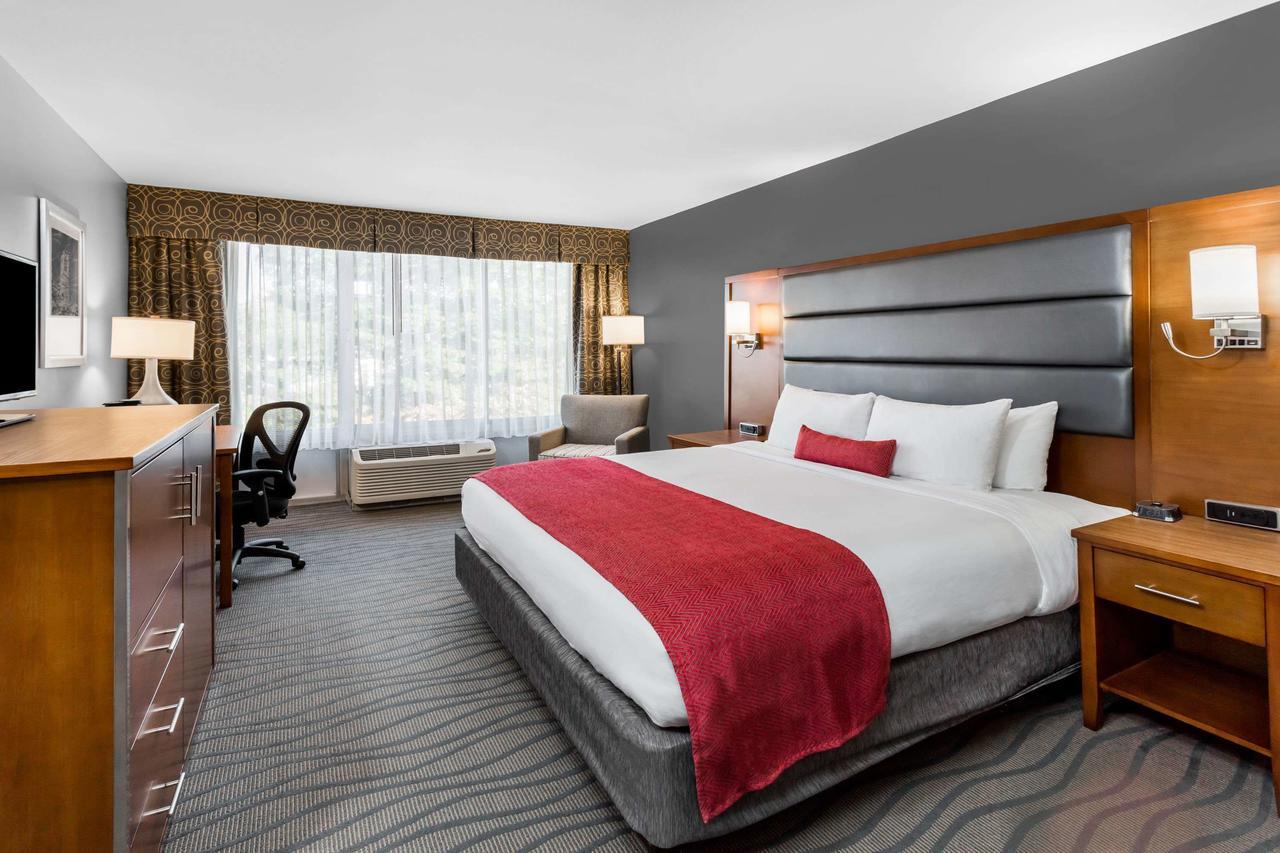 Wyndham Garden Greensboro Zewnętrze zdjęcie