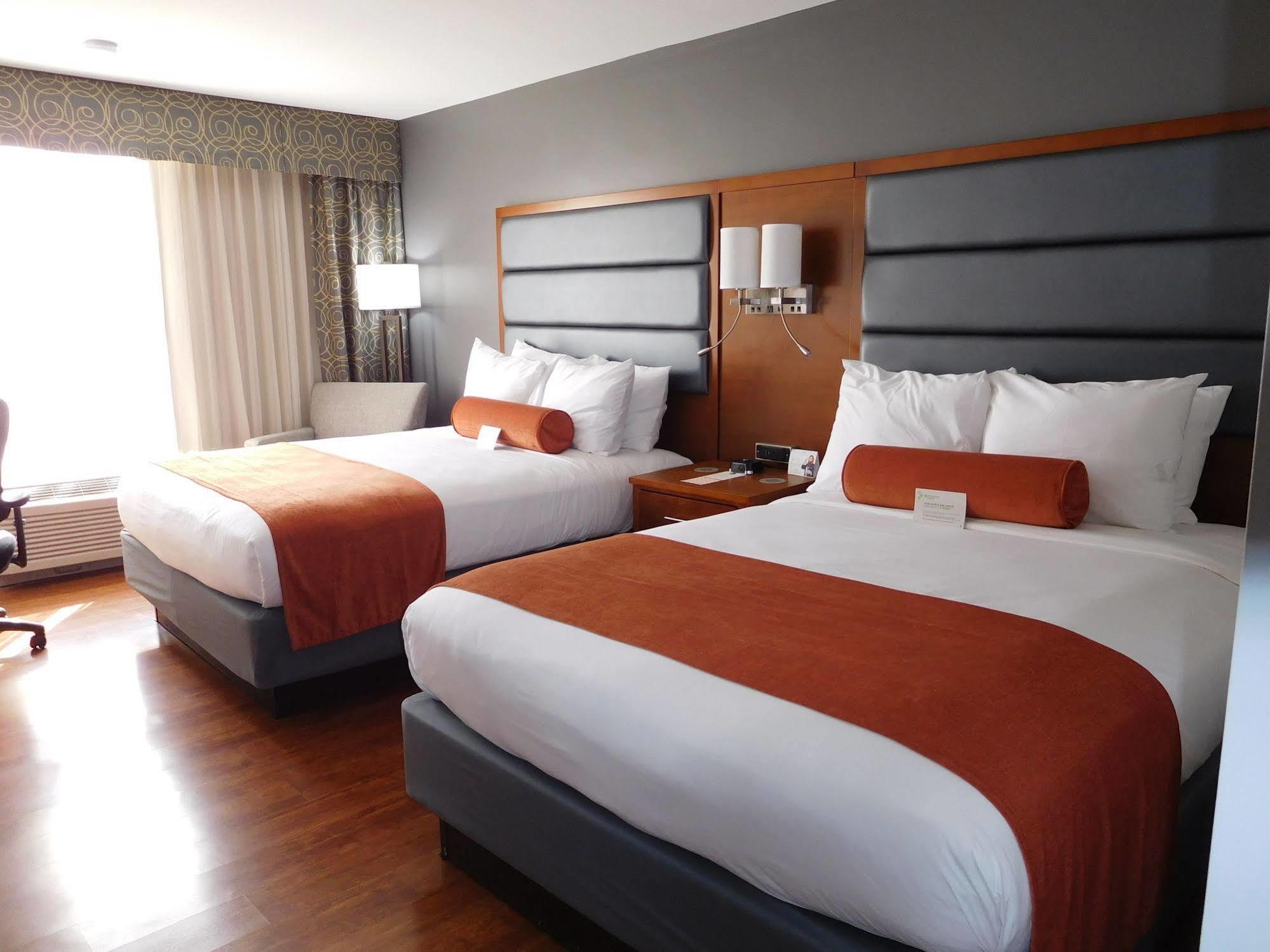 Wyndham Garden Greensboro Zewnętrze zdjęcie