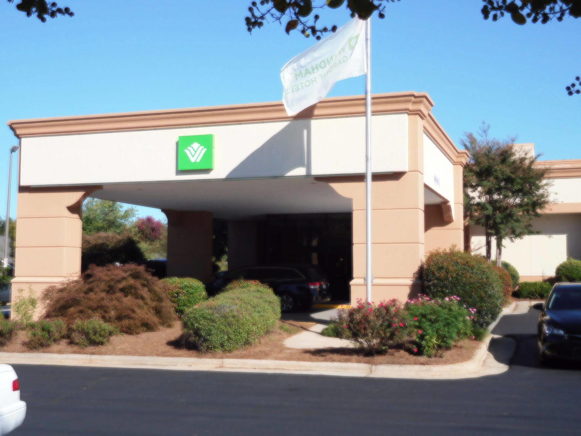 Wyndham Garden Greensboro Zewnętrze zdjęcie